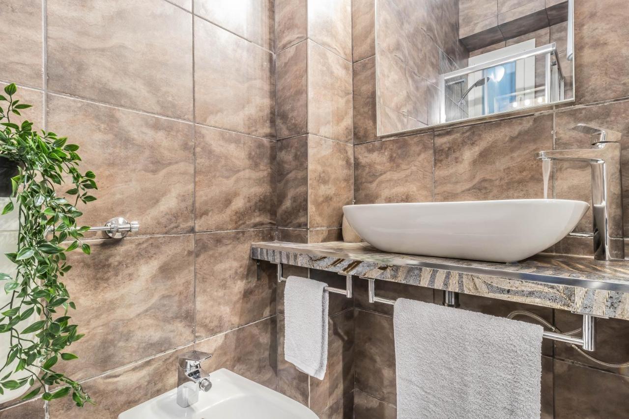 "Suite Porta Venezia Duomo" Metro - Wi-Fi - Netflix ミラノ エクステリア 写真